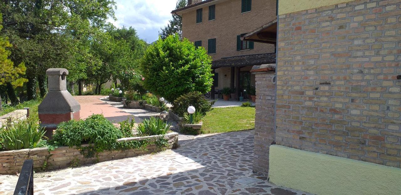 Hotel B&B Resort Fonte La Castellana Sarnano Kültér fotó